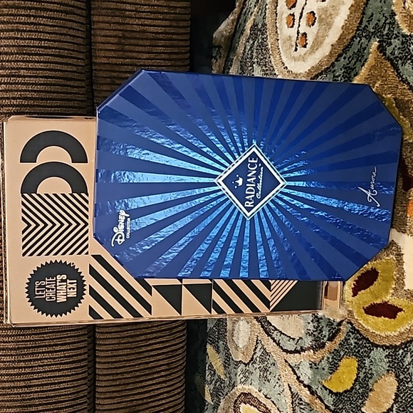 Disney Collector, Radiance Collection, Aurora Doll, New in Box - Picture 2 of 11